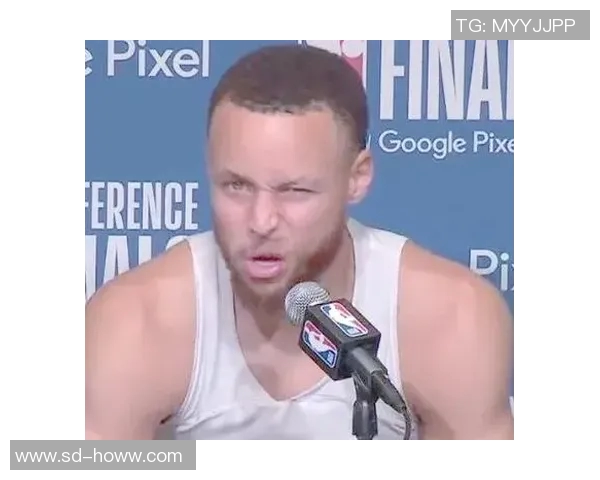 库里荣获月度最佳球员，实至名归